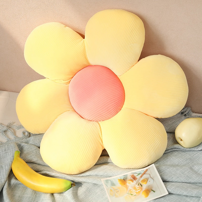 Geometrically Shaped Cute Twist Sofa Pillow