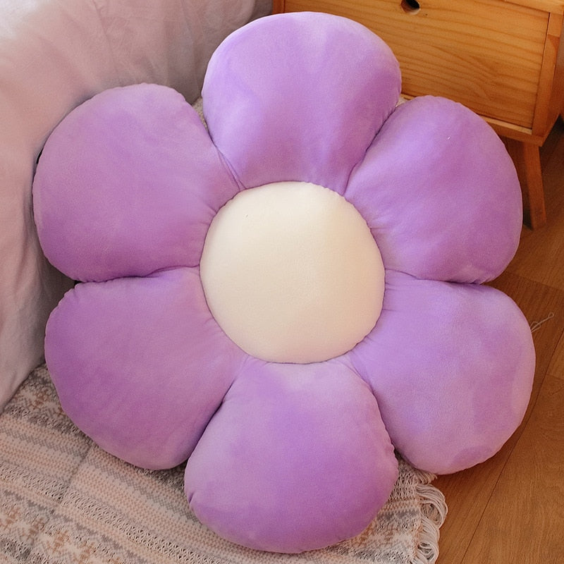 Geometrically Shaped Cute Twist Sofa Pillow