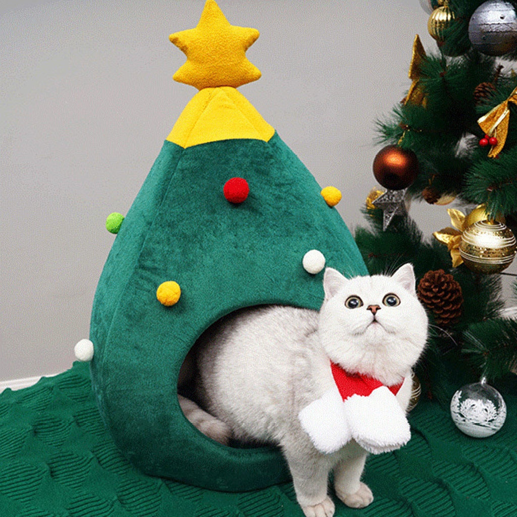 Lit pour chat confortable et chaud en forme d'arbre de Noël